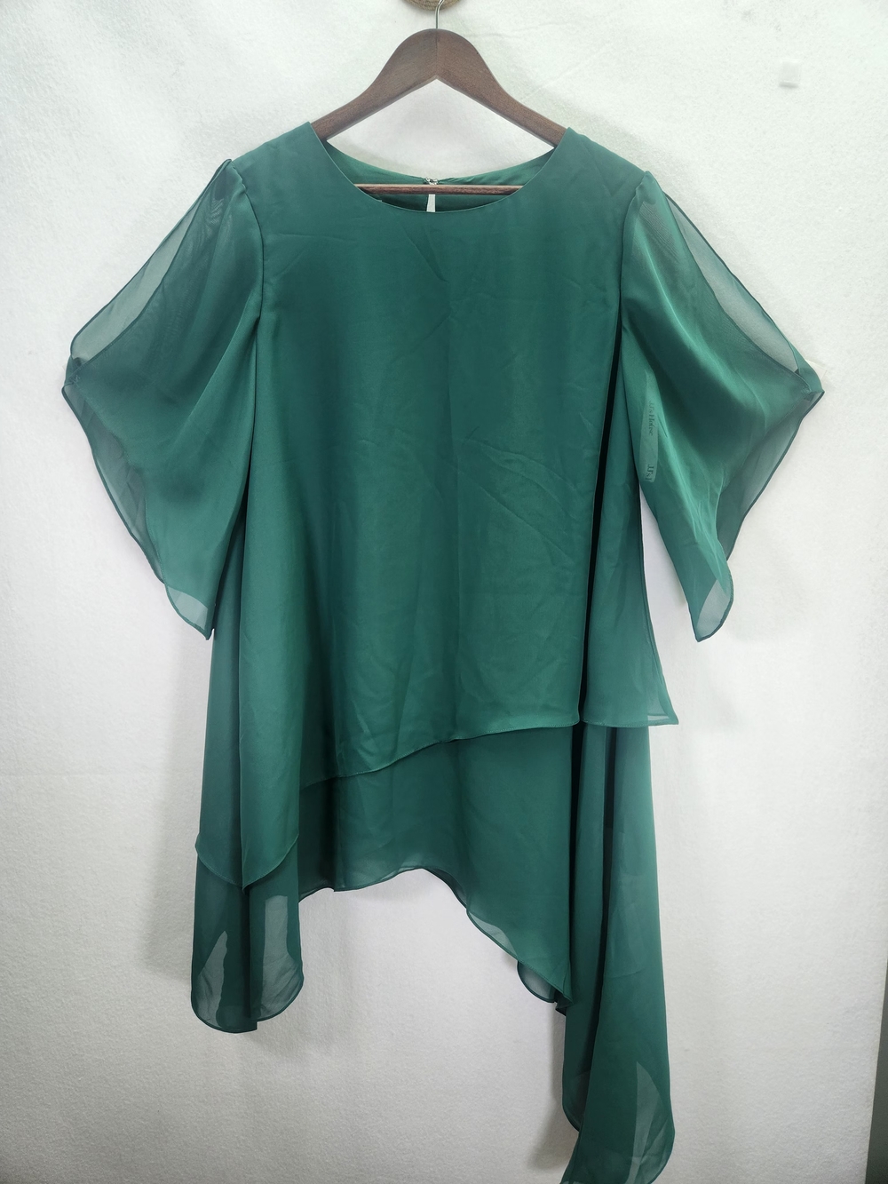 JJs House Emerald Green Asymmetric Chiffon Layered Blouse Size 12 - Picture 2 of 12